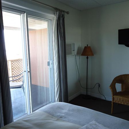 Hotel-Motel Baie-Ste-Catherine מראה חיצוני תמונה