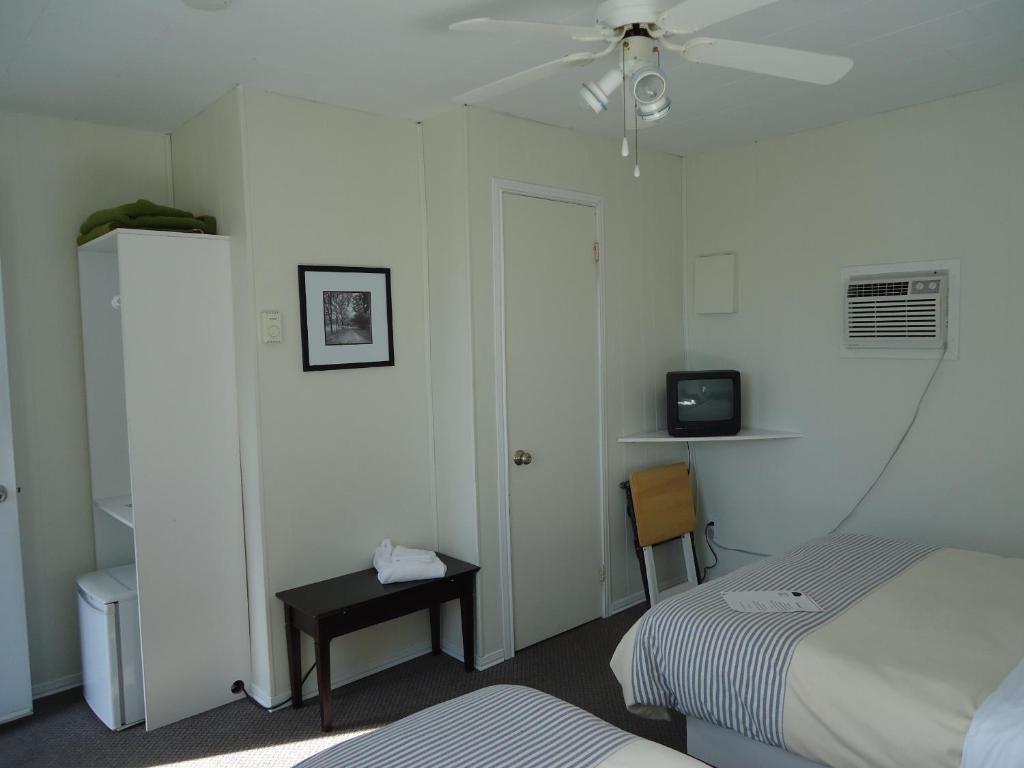 Hotel-Motel Baie-Ste-Catherine מראה חיצוני תמונה