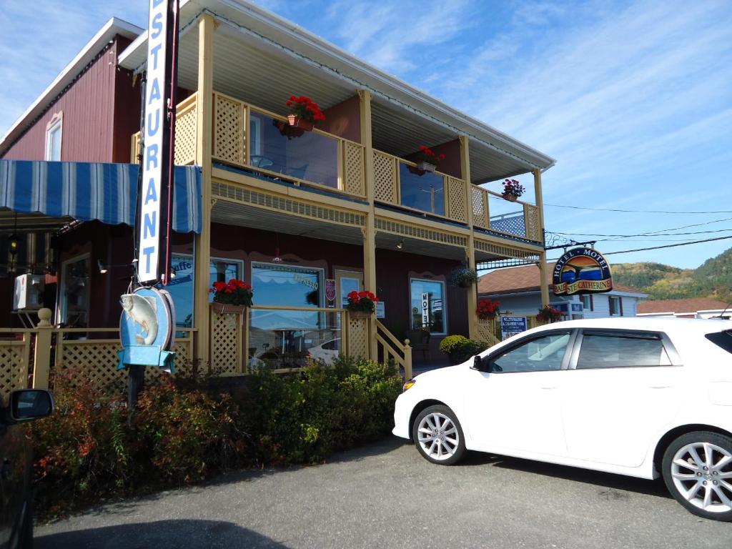 Hotel-Motel Baie-Ste-Catherine מראה חיצוני תמונה