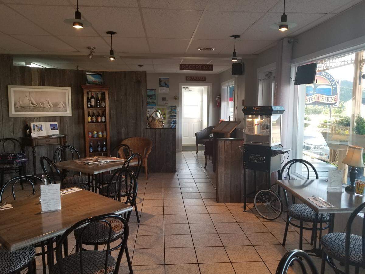 Hotel-Motel Baie-Ste-Catherine מראה חיצוני תמונה
